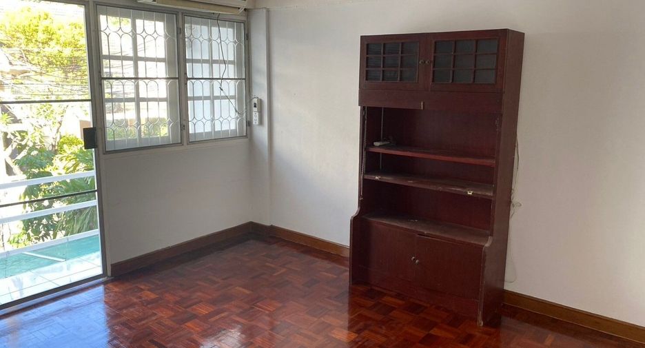 Casa en venta de 3 habitaciones en Mueang Chiang Mai, Chiang Mai