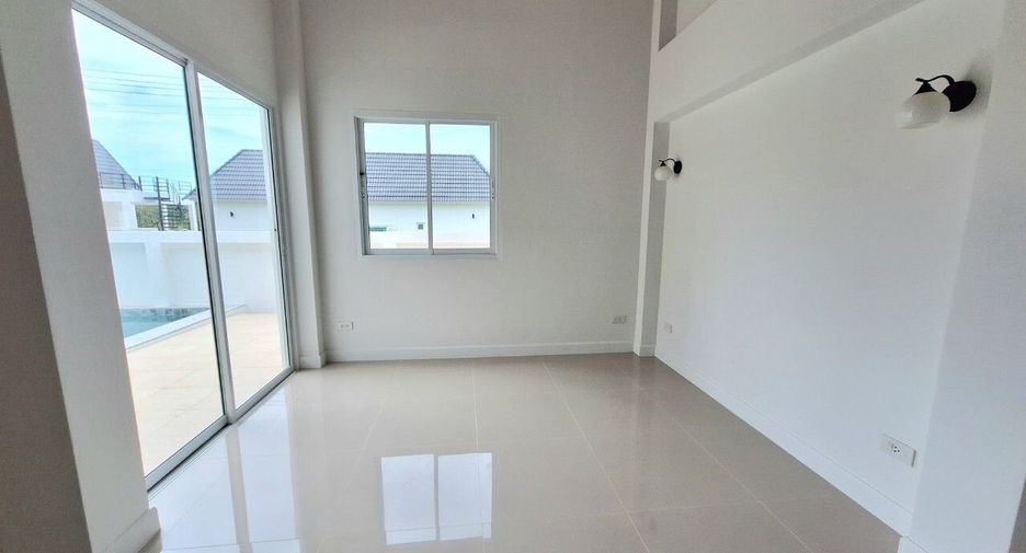 For sale 2 bedrooms villa in Hua Hin, Prachuap Khiri Khan
