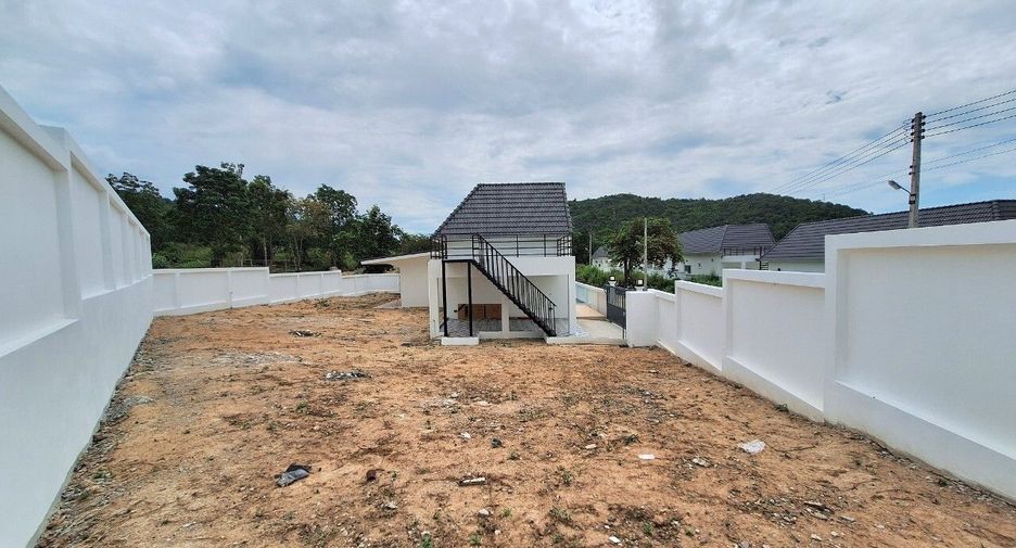For sale 2 bedrooms villa in Hua Hin, Prachuap Khiri Khan