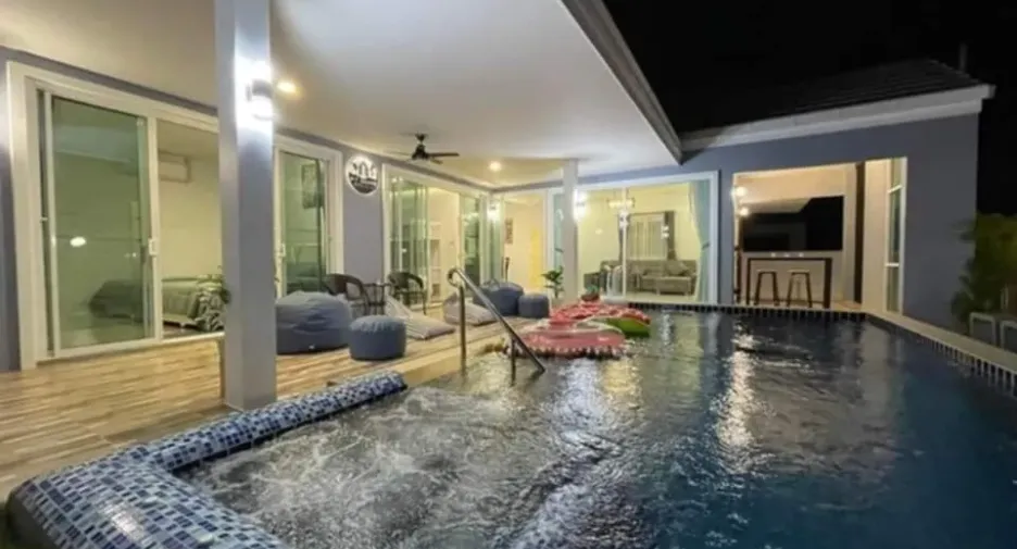 For sale and for rent 3 bedrooms villa in Cha Am, Phetchaburi