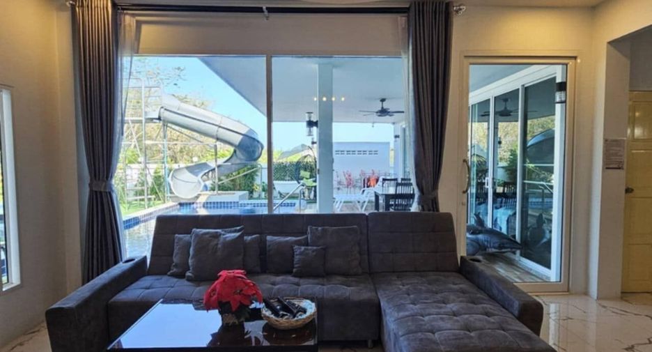For sale and for rent 3 bedrooms villa in Cha Am, Phetchaburi