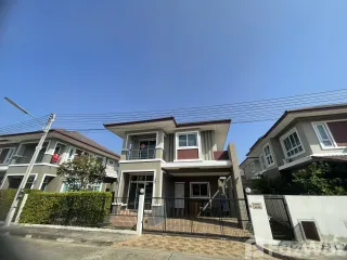 For sale 4 bedrooms house in San Kamphaeng, Chiang Mai