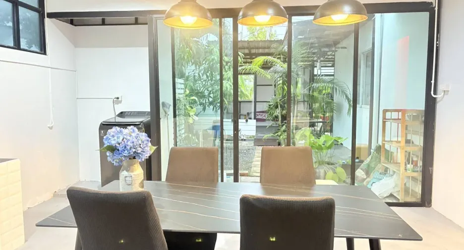 For sale and for rent 3 bedrooms townhouse in Mueang Phuket, Phuket