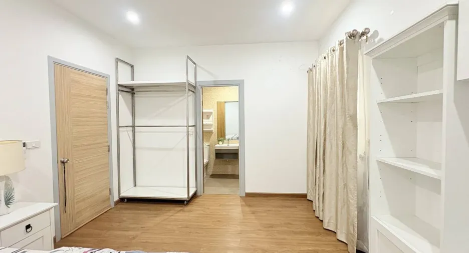 For sale and for rent 3 bedrooms townhouse in Mueang Phuket, Phuket