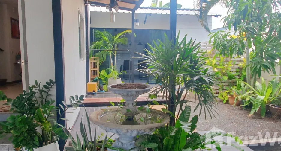 For sale and for rent 3 bedrooms townhouse in Mueang Phuket, Phuket