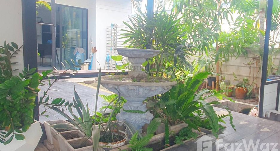 For sale and for rent 3 bedrooms townhouse in Mueang Phuket, Phuket