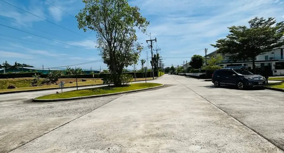 For sale and for rent 3 bedrooms townhouse in Mueang Phuket, Phuket