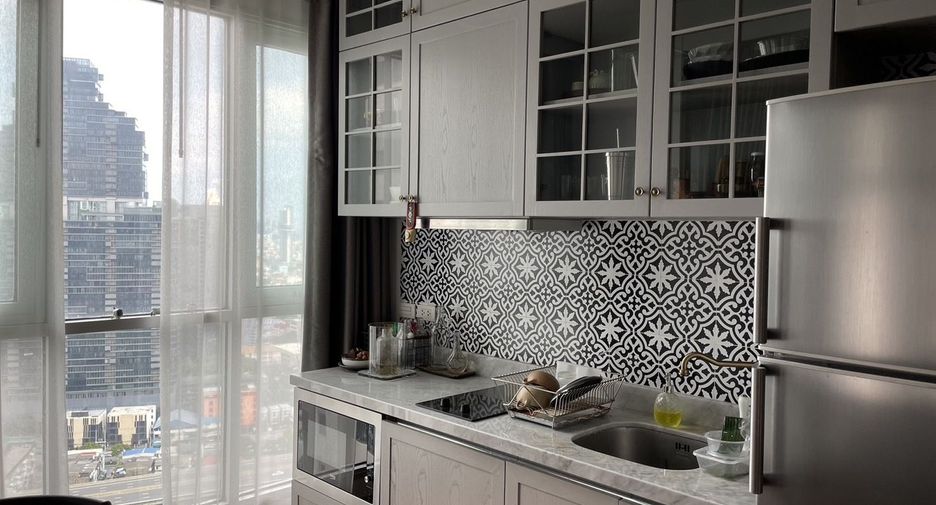 Condo en venta de 1 habitaciones en Sathon, Bangkok