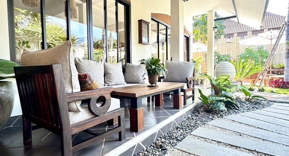 For rent 3 bedrooms villa in Hua Hin, Prachuap Khiri Khan