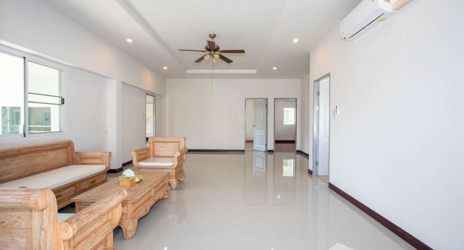 For sale 3 bedrooms house in Hang Dong, Chiang Mai