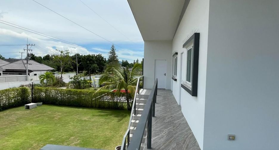 For sale 3 ベッドルーム house in Cha Am, Phetchaburi