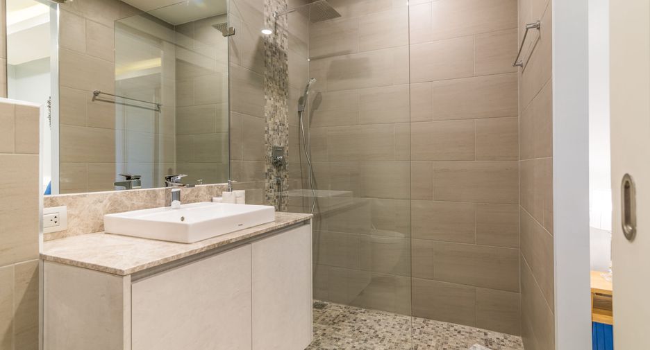 For sale and for rent 2 bedrooms condo in Thalang, Phuket