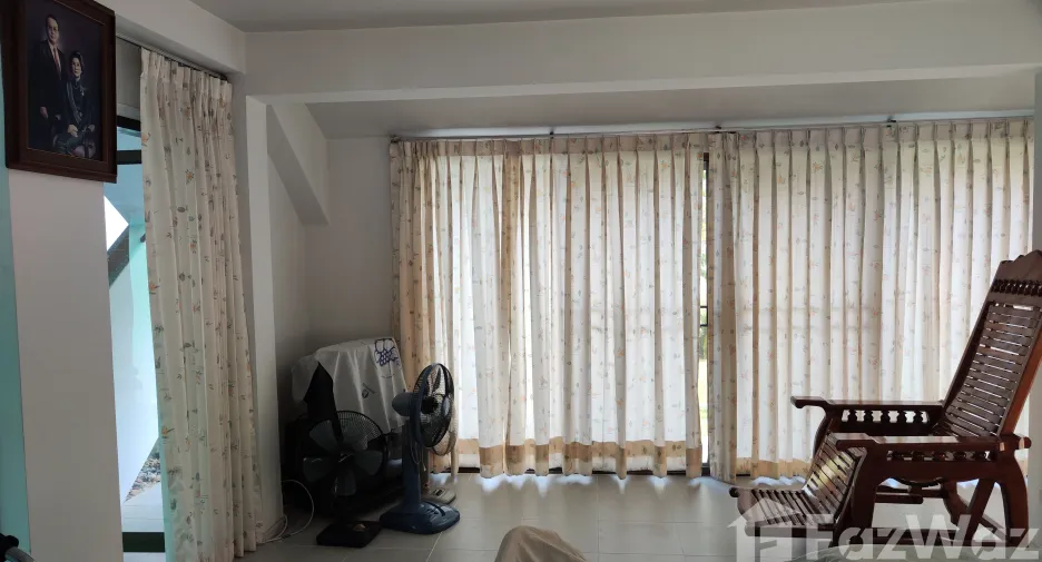 For sale 4 bedrooms house in Cha Am, Phetchaburi