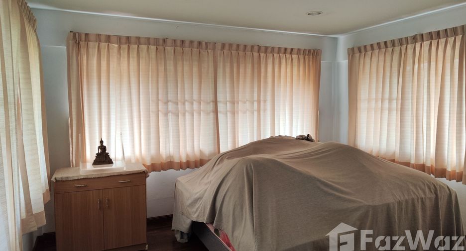 For sale 4 bedrooms house in Cha Am, Phetchaburi