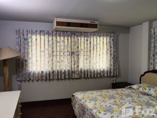 Продажа 4 спальни дом в Ча Ам, Пхетбури