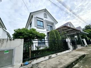 Casa en venta de 3 habitaciones en Bang Sao Thong, Samut Prakan