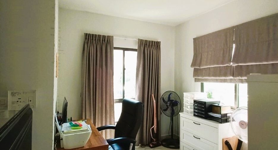 For sale 3 ベッドルーム house in Bang Sao Thong, Samut Prakan