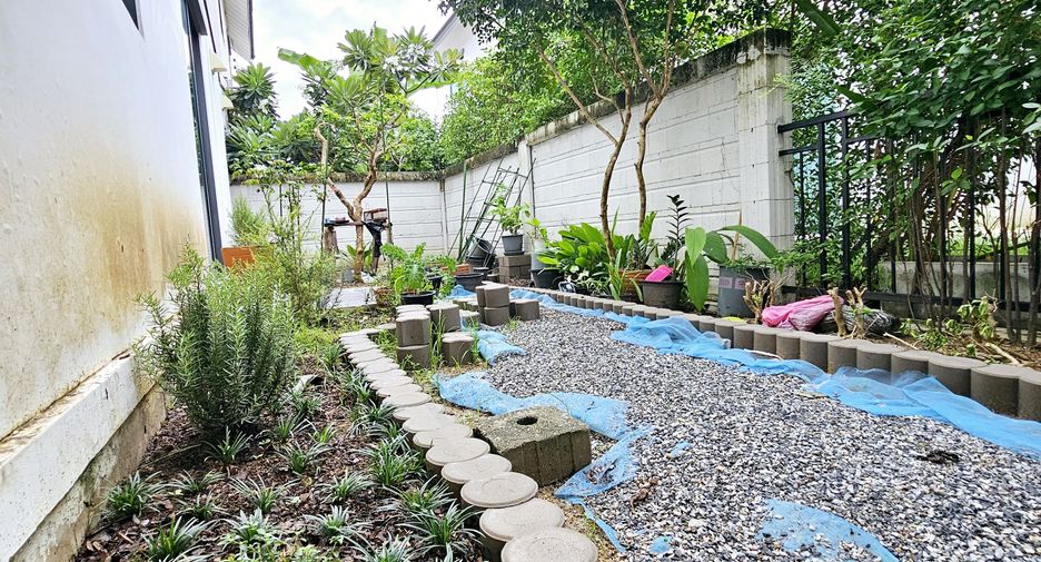 For sale 3 ベッドルーム house in Bang Sao Thong, Samut Prakan
