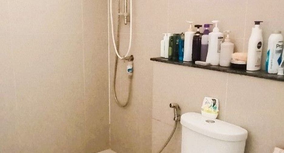 For sale 3 ベッドルーム house in Bang Sao Thong, Samut Prakan