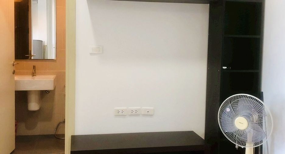 For sale 1 bed condo in Bang Kapi, Bangkok