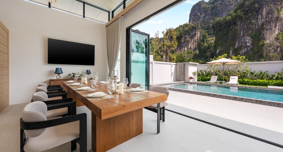 For sale 3 bedrooms villa in Mueang Krabi, Krabi
