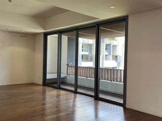 For sale 3 ベッドルーム condo in Yan Nawa, Bangkok