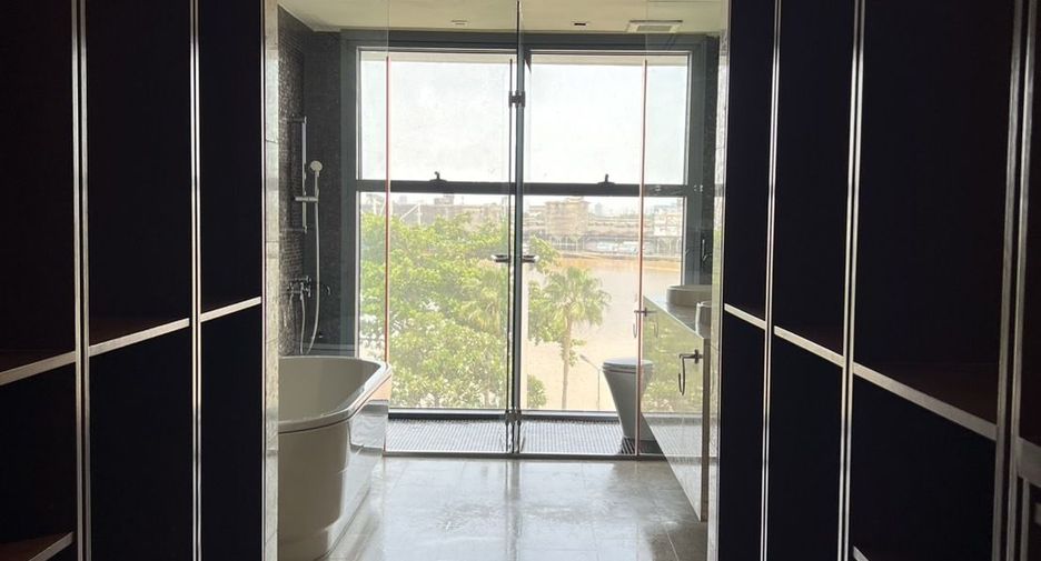 For sale 3 bedrooms condo in Yan Nawa, Bangkok