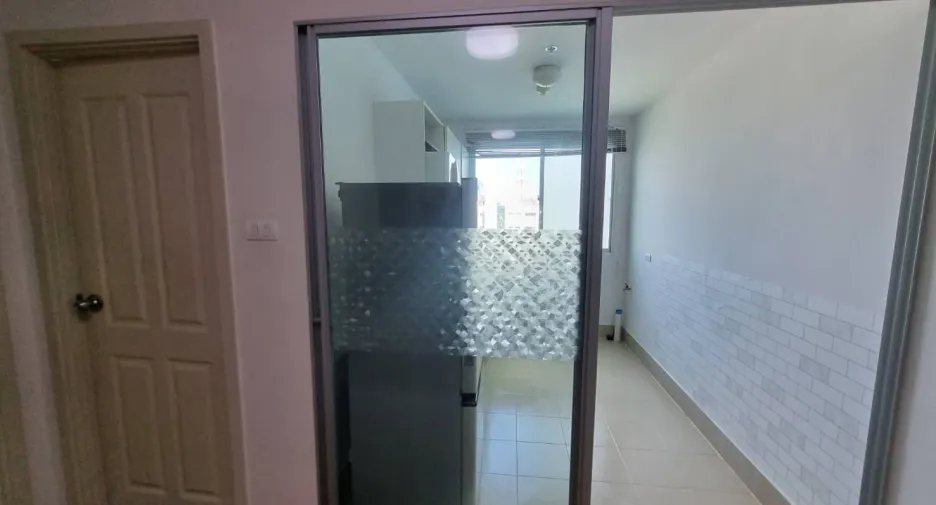 For sale 1 bed condo in Si Racha, Chonburi