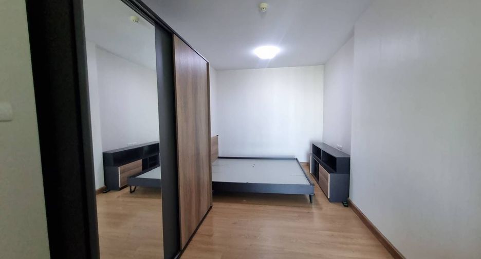 For sale 1 bed condo in Si Racha, Chonburi