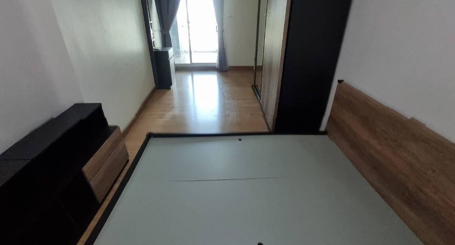 For sale 1 bed condo in Si Racha, Chonburi