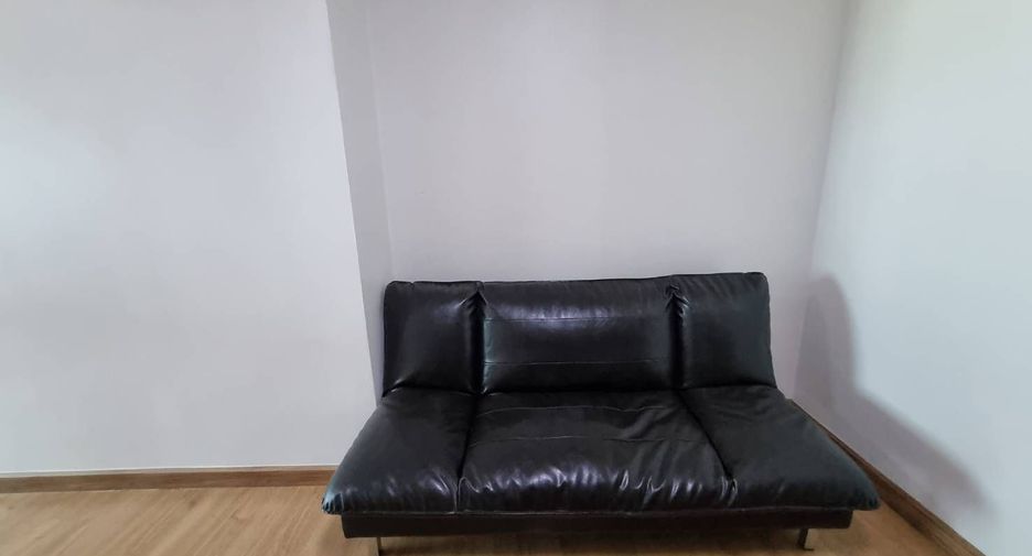 For sale 1 bed condo in Si Racha, Chonburi