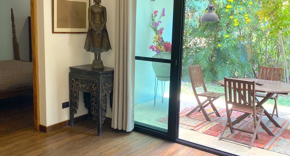 For sale 5 bedrooms villa in Cha Am, Phetchaburi