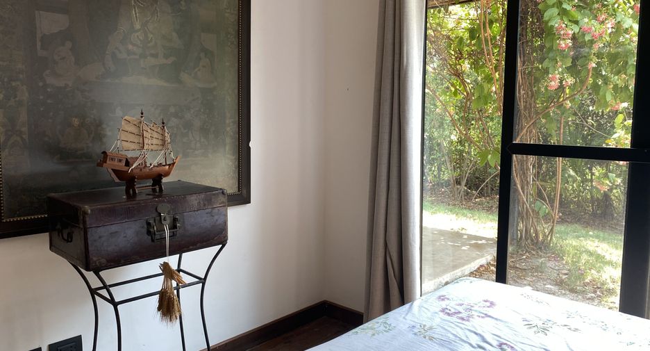 For sale 5 bedrooms villa in Cha Am, Phetchaburi
