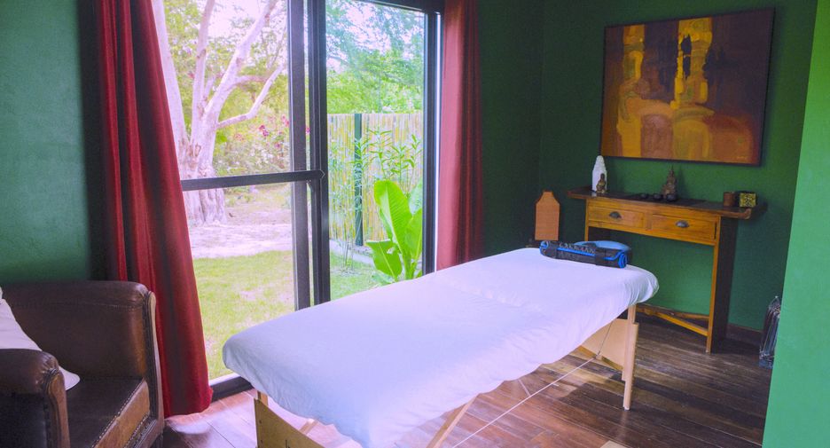 For sale 5 bedrooms villa in Cha Am, Phetchaburi