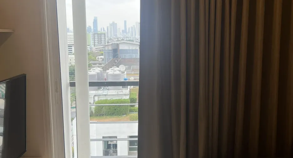 For sale 1 bed condo in Thon Buri, Bangkok