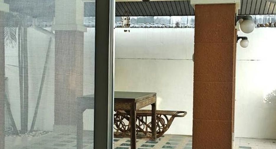 Casa en venta y en alquiler de 3 habitaciones en Bang Lamung, Chonburi