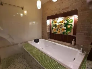 Condo en venta de 2 habitaciones en Bang Na, Bangkok