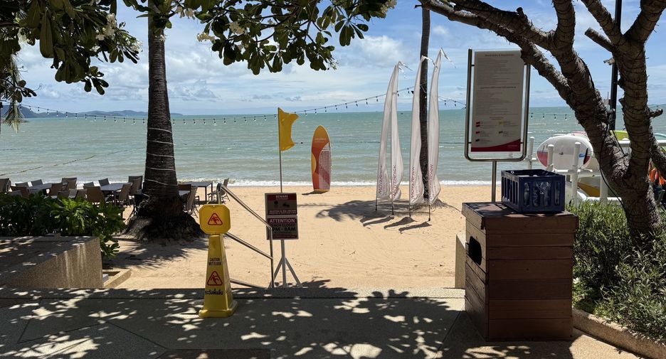 For sale and for rent 3 bedrooms villa in Sattahip, Chonburi