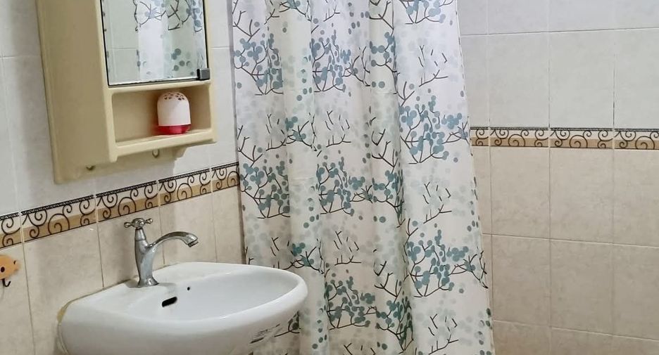 For rent 4 bedrooms house in Bang Lamung, Chonburi