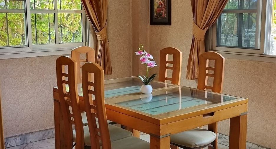 For rent 4 bedrooms house in Bang Lamung, Chonburi