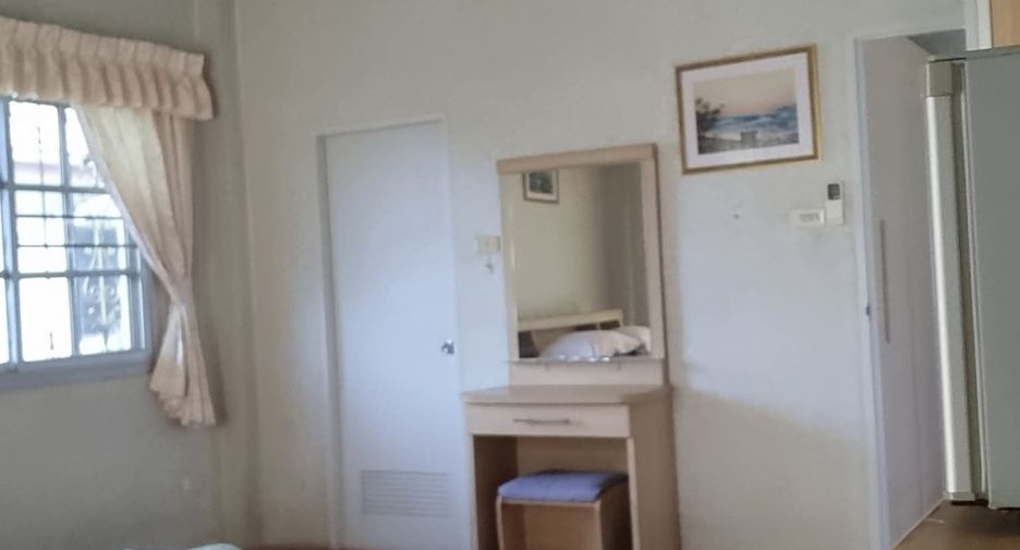 For rent 4 bedrooms house in Bang Lamung, Chonburi