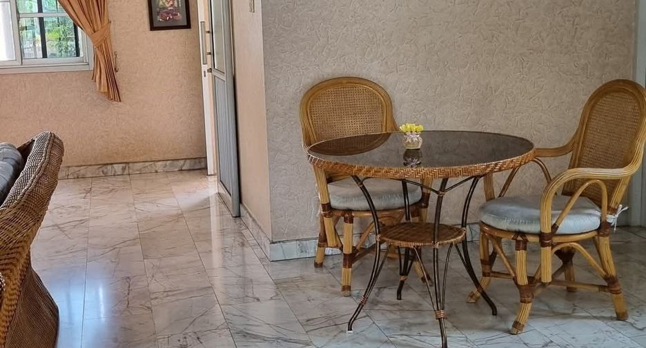 For rent 4 bedrooms house in Bang Lamung, Chonburi