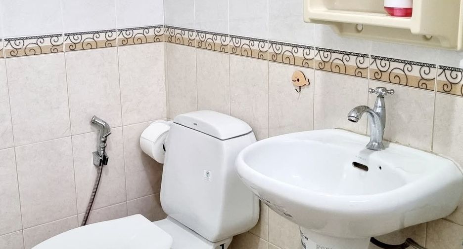 For rent 4 bedrooms house in Bang Lamung, Chonburi