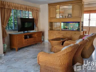 For rent 4 bedrooms house in Bang Lamung, Chonburi