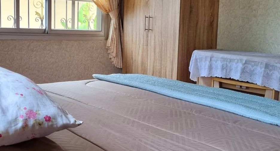 For rent 4 bedrooms house in Bang Lamung, Chonburi