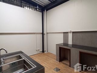 Продажа и аренда 3 спальни таунхаус в Pak Kret, Нонтабури