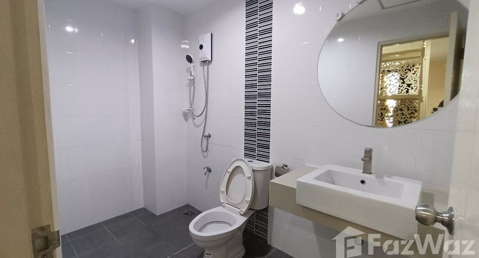 For rent and for sale 3 bedrooms townhouse in Pak Kret, Nonthaburi
