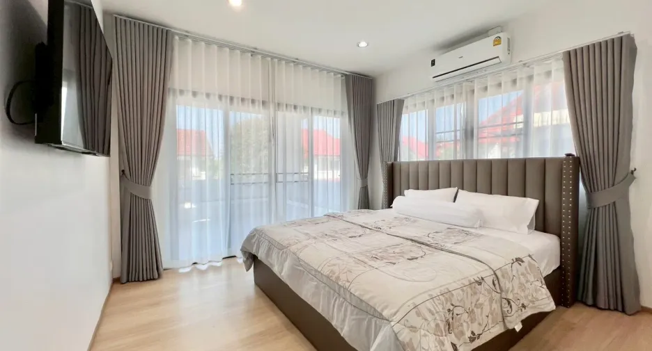 For sale and for rent 3 bedrooms house in Sattahip, Chonburi