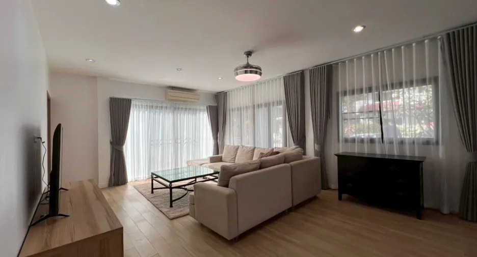 For sale and for rent 3 bedrooms house in Sattahip, Chonburi