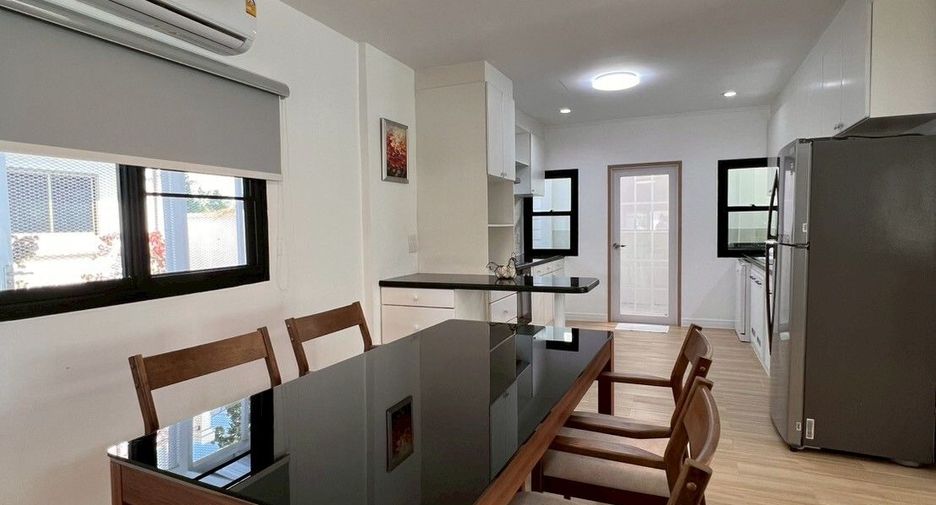 For sale and for rent 3 bedrooms house in Na Jomtien, Pattaya